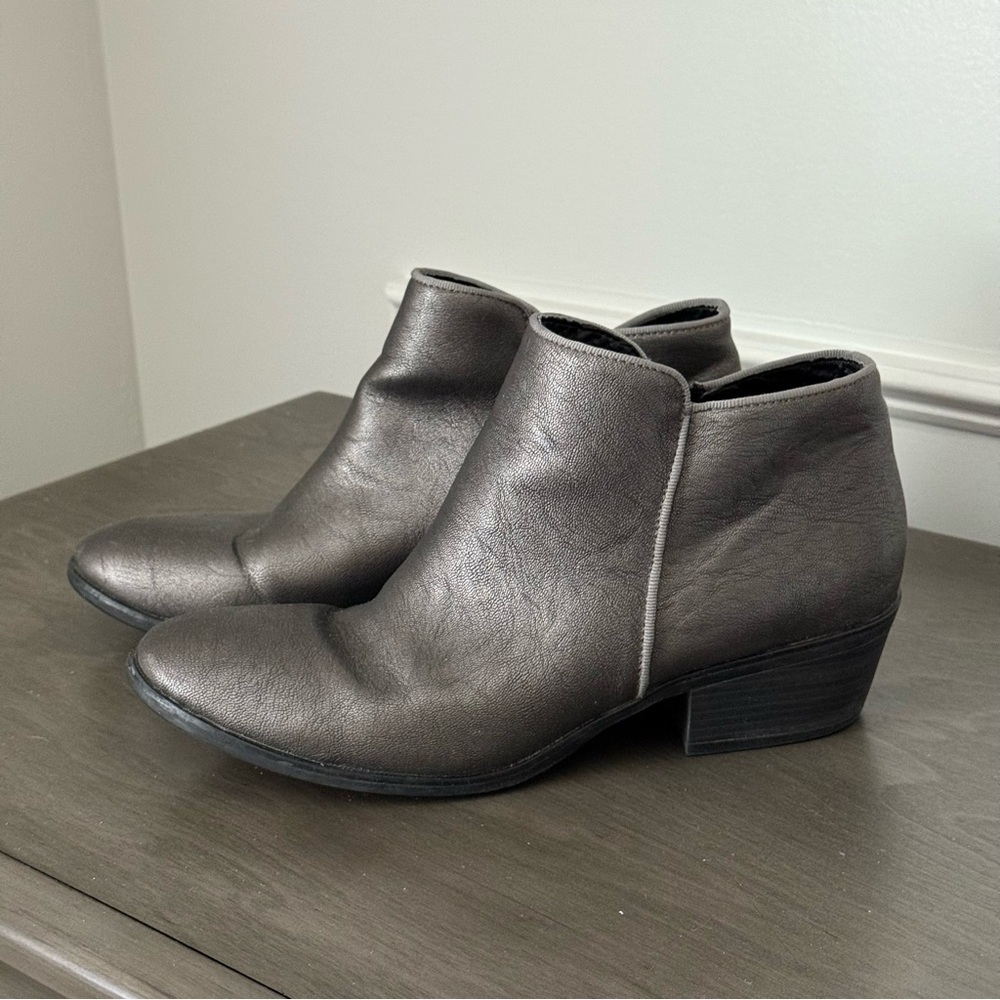 Women's Gray Ankle Boots Size 9